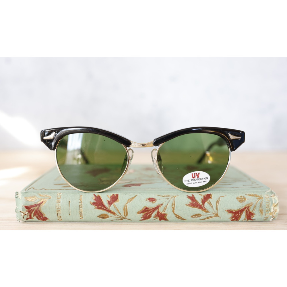 Vintage 1990s Cat Eye Sunglasses Korea Preppy Old Money Academia Rockabilly